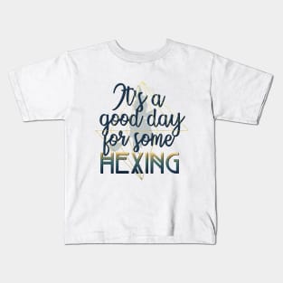 Witchy Puns - It's A Good Day For Some Hexing Kids T-Shirt